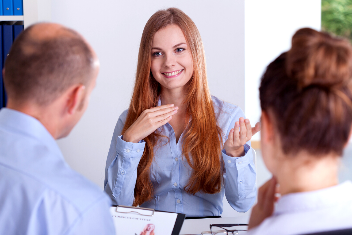 How to Sell Yourself in an Interview (With 20+ Examples)